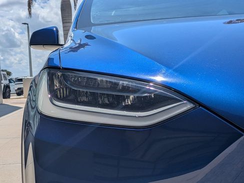 Used 2022 Tesla Model X Plaid AWD/4WD image 12