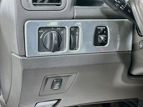 Used 2002 Ford Thunderbird RWD image 10