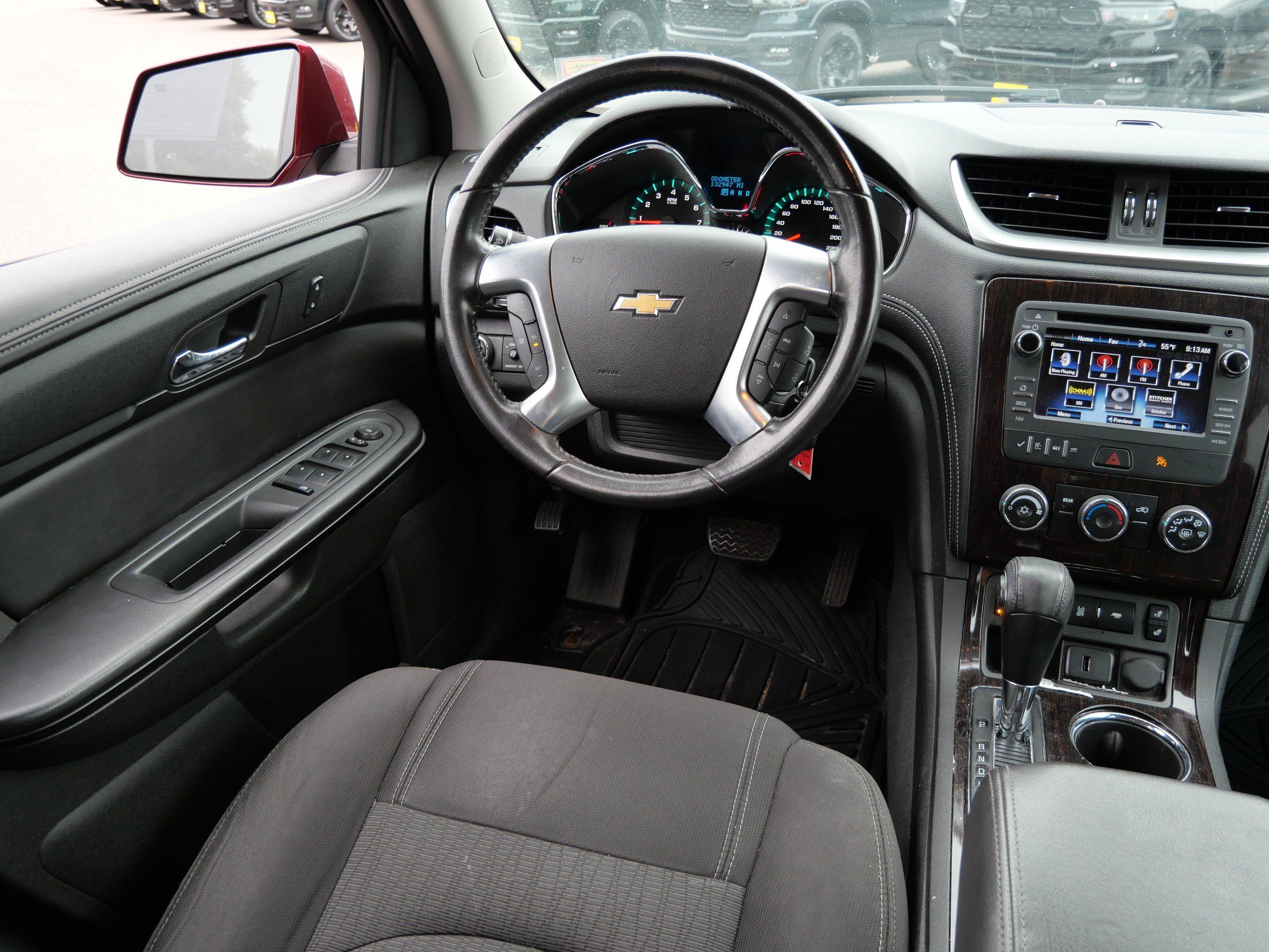 Used 2017 Chevrolet Traverse LT w/ True North Edition AWD/4WD image 9