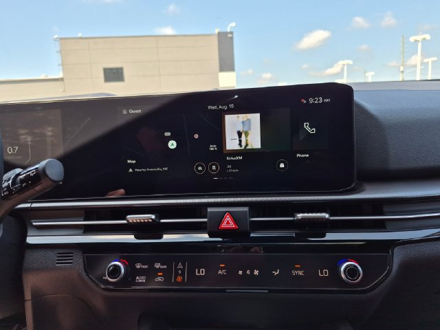 New 2026 Kia Sportage SX FWD image 17