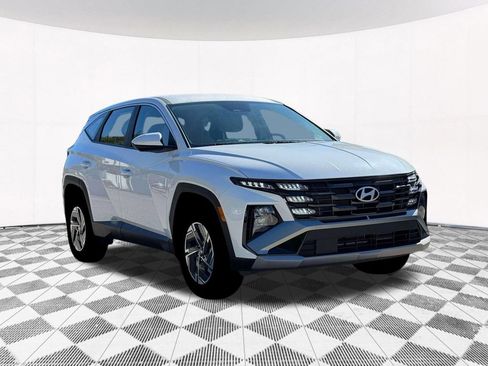 Used 2026 Hyundai Tucson Blue SE AWD/4WD image 13