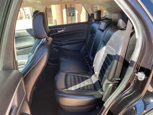 Certified 2023 Ford Edge SEL image 17