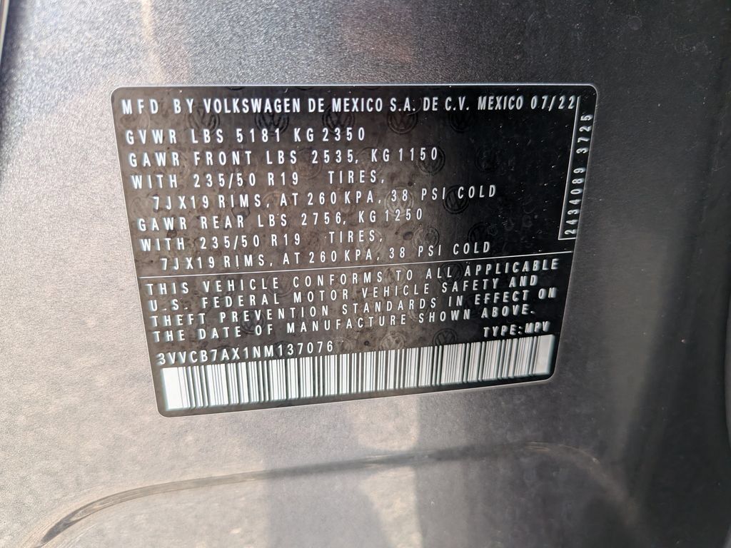 Certified 2022 Volkswagen Tiguan SE R-Line FWD image 34