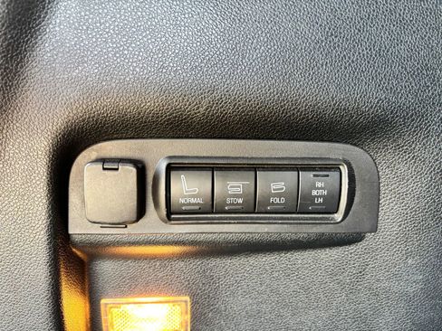 Used 2018 Ford Explorer Limited image 15