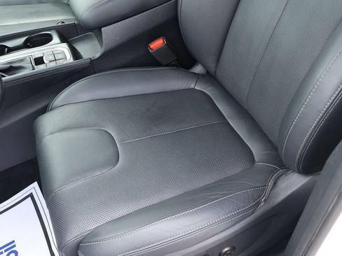 Used 2020 Hyundai Santa Fe Limited AWD/4WD image 22