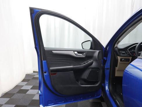 Used 2021 Ford Escape SEL image 4