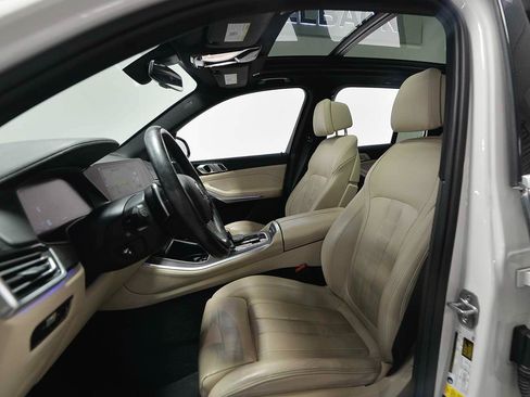 Used 2022 BMW X5 xDrive40i w/ Premium Package AWD/4WD image 8