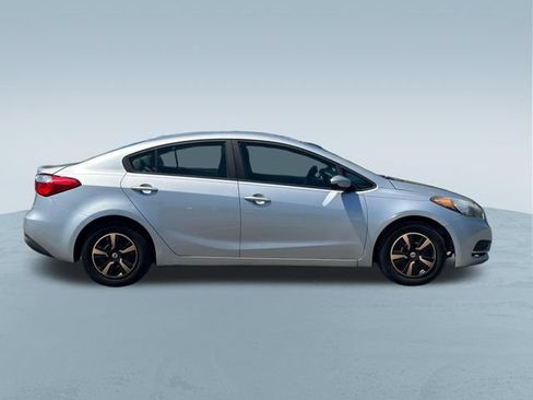 Used 2016 Kia Forte LX FWD image 9
