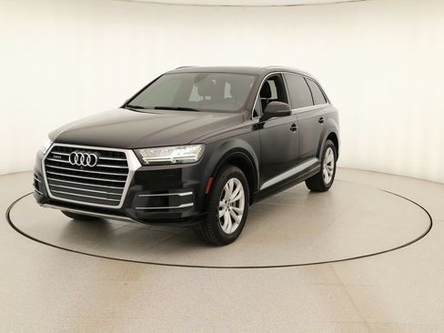 Used 2019 Audi Q7 3.0T Premium Plus w/ Premium Plus Package AWD/4WD image 12
