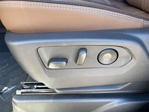 New 2026 Chevrolet Tahoe High Country image 14