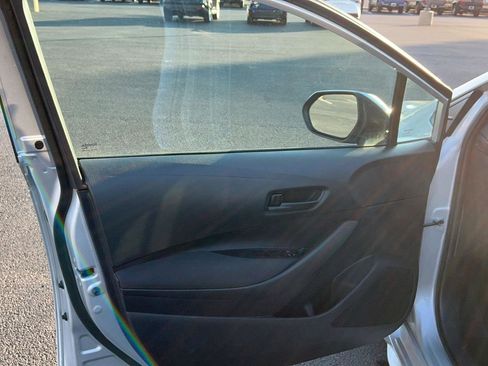 Used 2025 Toyota Corolla LE image 10