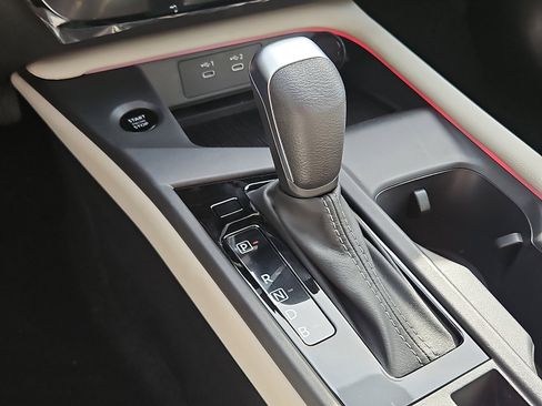 New 2026 Nissan Sentra SL FWD image 13