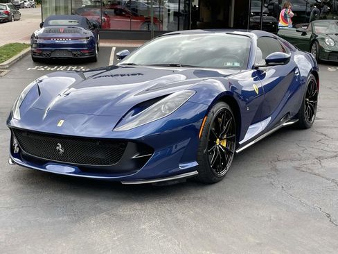 Used 2022 Ferrari 812 GTS RWD image 1