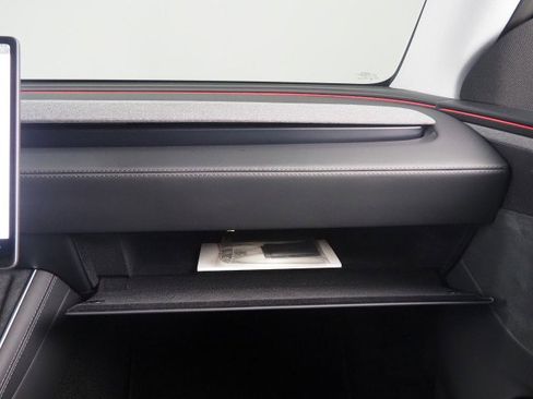 Used 2026 Tesla Model Y 2WD image 42