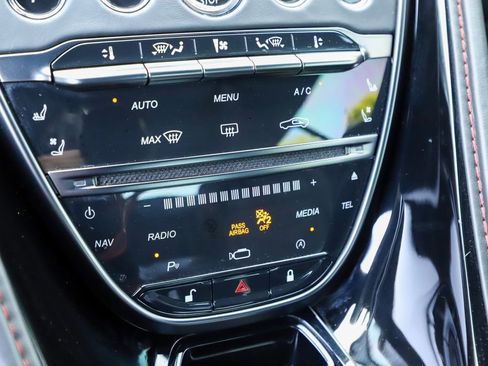 Used 2019 Aston Martin DBS Superleggera RWD image 47