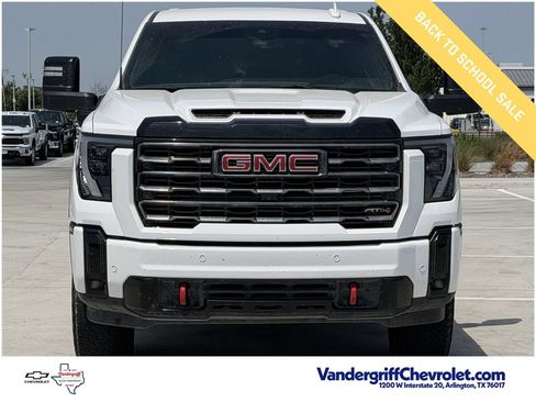 Used 2025 GMC Sierra 2500 AT4 AWD/4WD image 7