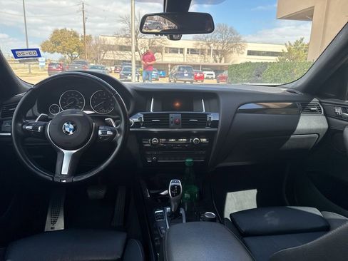 Used 2017 BMW X4 xDrive28i image 9