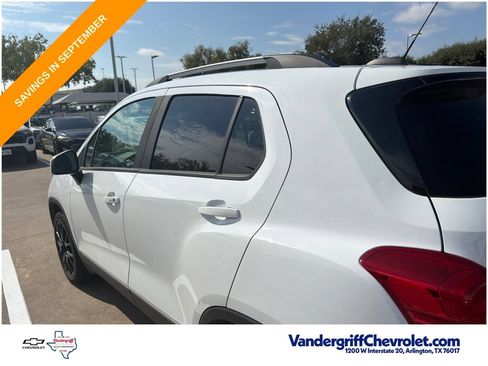 Used 2021 Chevrolet Trax LT w/ Sport Edition AWD/4WD image 11