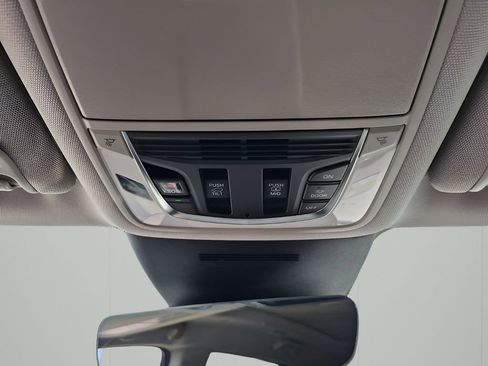 Used 2025 Acura MDX SH-AWD image 41