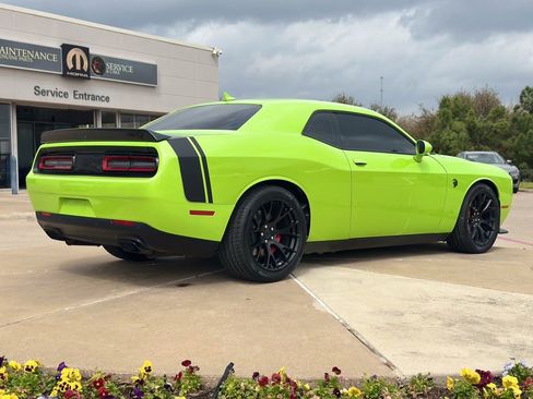 Used 2023 Dodge Challenger SRT Hellcat image 5