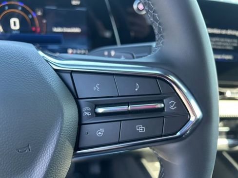 New 2026 Chevrolet Equinox LT w/ Safety and Technology Package image 18