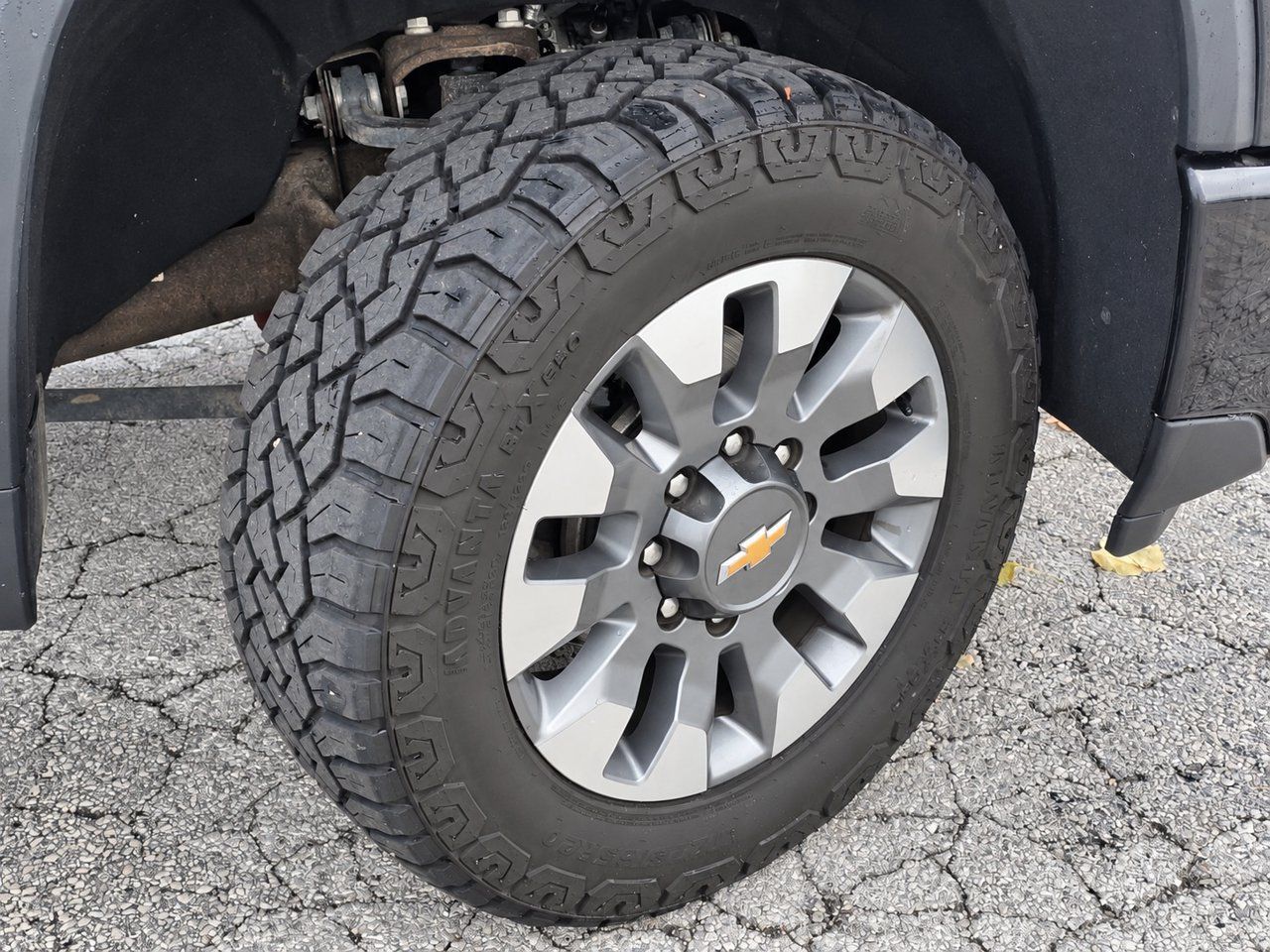 Certified 2025 Chevrolet Silverado 2500 Custom AWD/4WD image 12