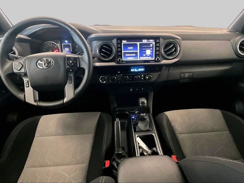 Used 2023 Toyota Tacoma TRD Off-Road AWD/4WD image 15