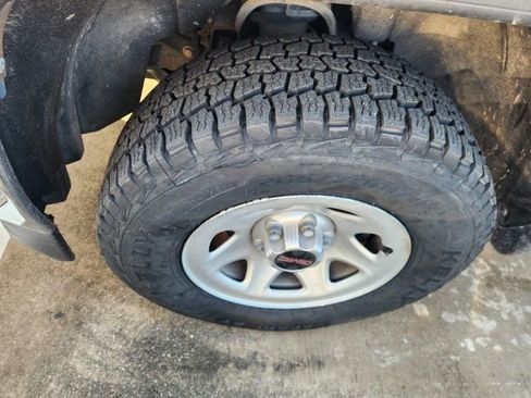 Used 2019 GMC Sierra 1500 Limited w/ Sierra Convenience Package image 9