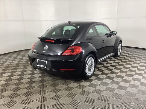 Used 2016 Volkswagen Beetle 1.8T SE image 2