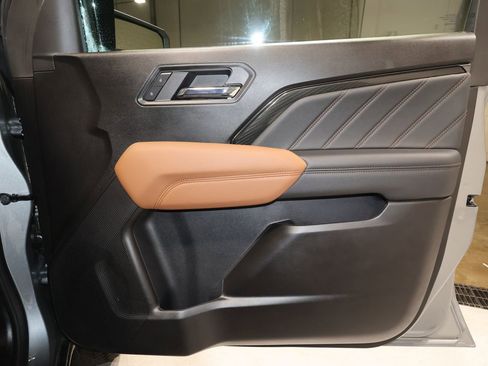 Certified 2026 GMC Canyon AT4 w/ Technology Plus Package image 18