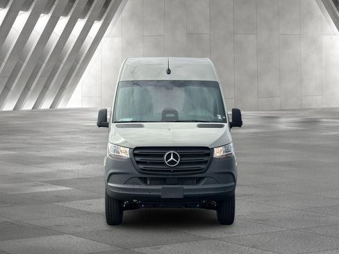 Used 2026 Mercedes-Benz Sprinter 2500 image 9