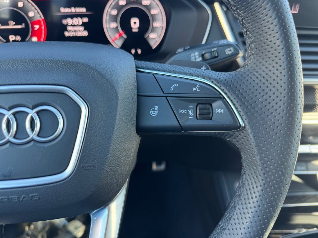 Used 2025 Audi SQ5 Premium Plus AWD/4WD image 15