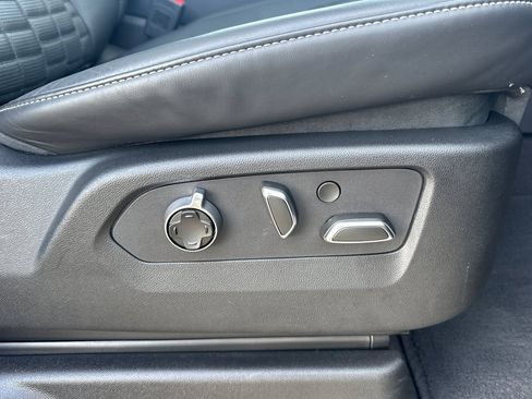 Certified 2024 Cadillac Escalade ESV Premium Luxury Platinum image 24