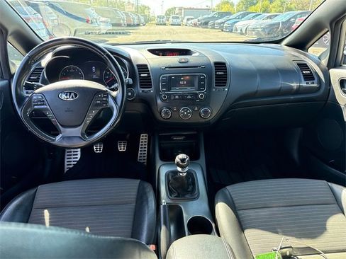 Used 2016 Kia Forte SX image 10