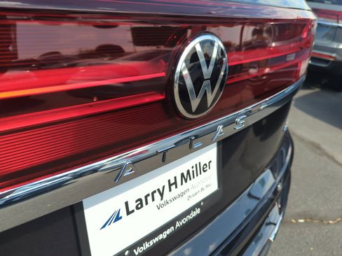 New 2026 Volkswagen Atlas Cross Sport SEL image 23