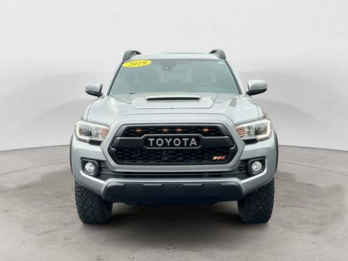 Used 2019 Toyota Tacoma TRD Off-Road AWD/4WD image 8