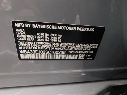 Used 2025 BMW 760i xDrive w/ Executive Package image 33