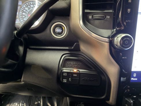 Used 2024 RAM 2500 Laramie image 31