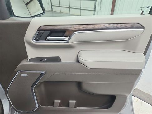 New 2026 GMC Sierra 1500 SLT image 42