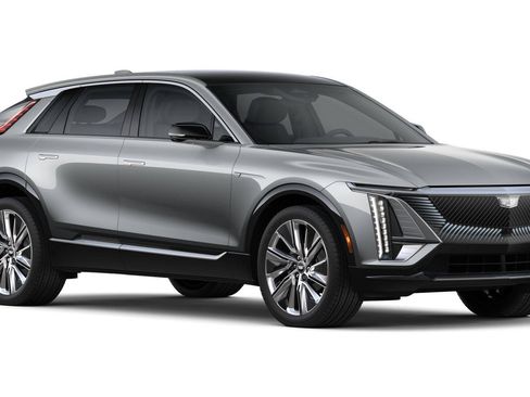 New 2025 Cadillac Lyriq Luxury RWD image 35