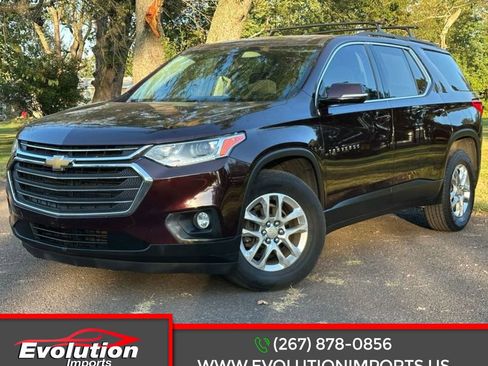 Used 2019 Chevrolet Traverse LT image 1