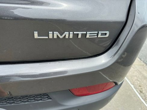 Used 2021 Jeep Compass Limited w/ Sun and Sound Group AWD/4WD image 10