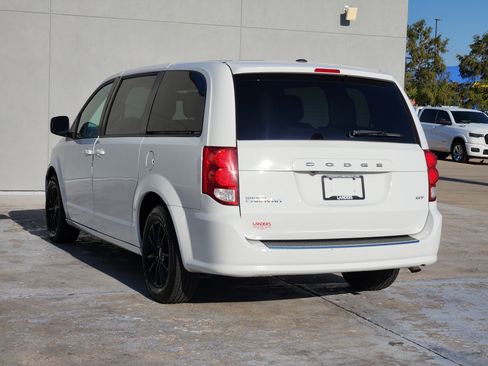 Used 2020 Dodge Grand Caravan GT FWD image 6