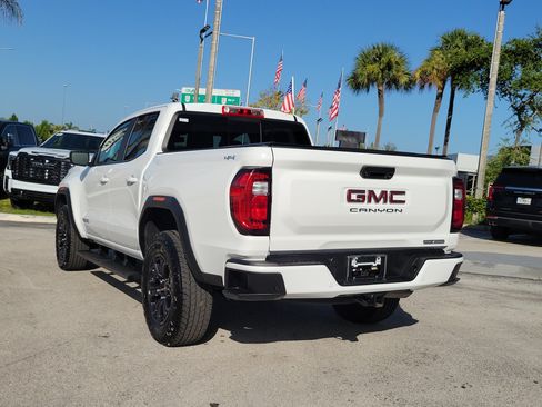 Used 2025 GMC Canyon Elevation w/ Convenience Package AWD/4WD image 7
