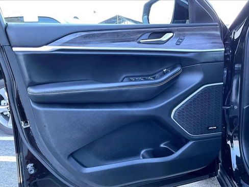 Used 2021 Jeep Grand Cherokee L Limited image 22