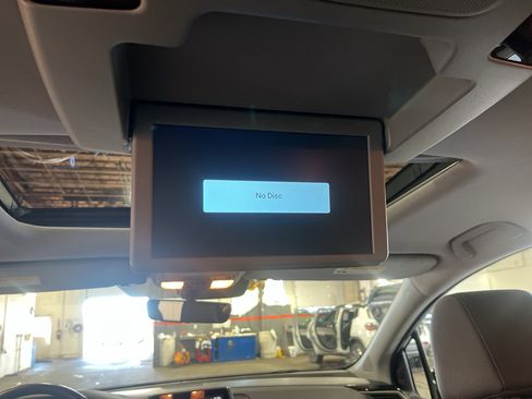 Used 2018 Honda Odyssey Elite image 36