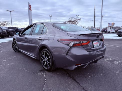 Certified 2023 Toyota Camry SE image 6