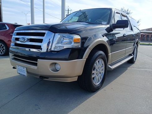 Used 2012 Ford Expedition EL XLT image 3