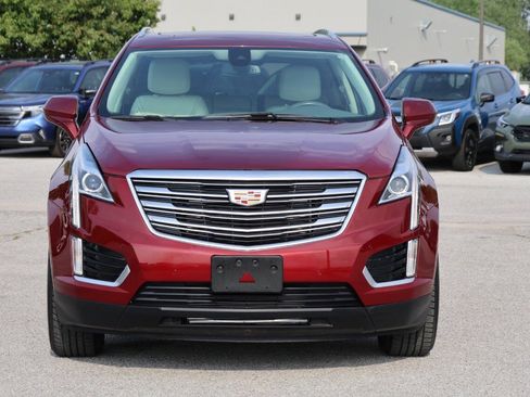 Used 2017 Cadillac XT5 Luxury w/ Driver Awareness Package AWD/4WD image 2