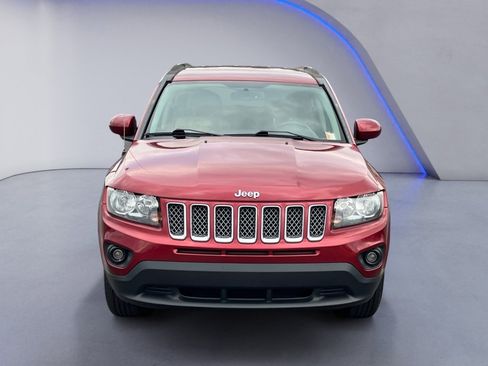 Used 2016 Jeep Compass Latitude image 9